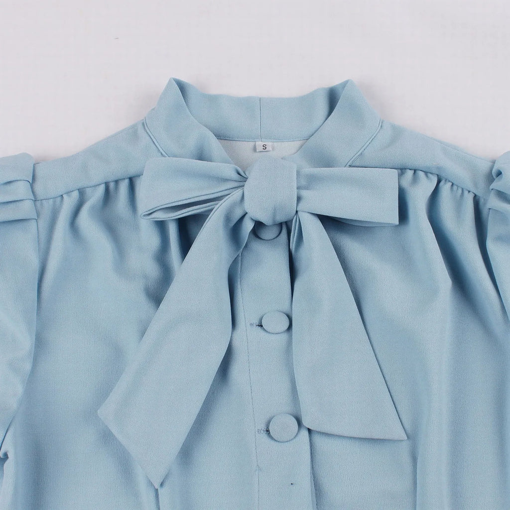 Retro Preppy Light Blue Midi Dress with Bow Collar and Button Bodice