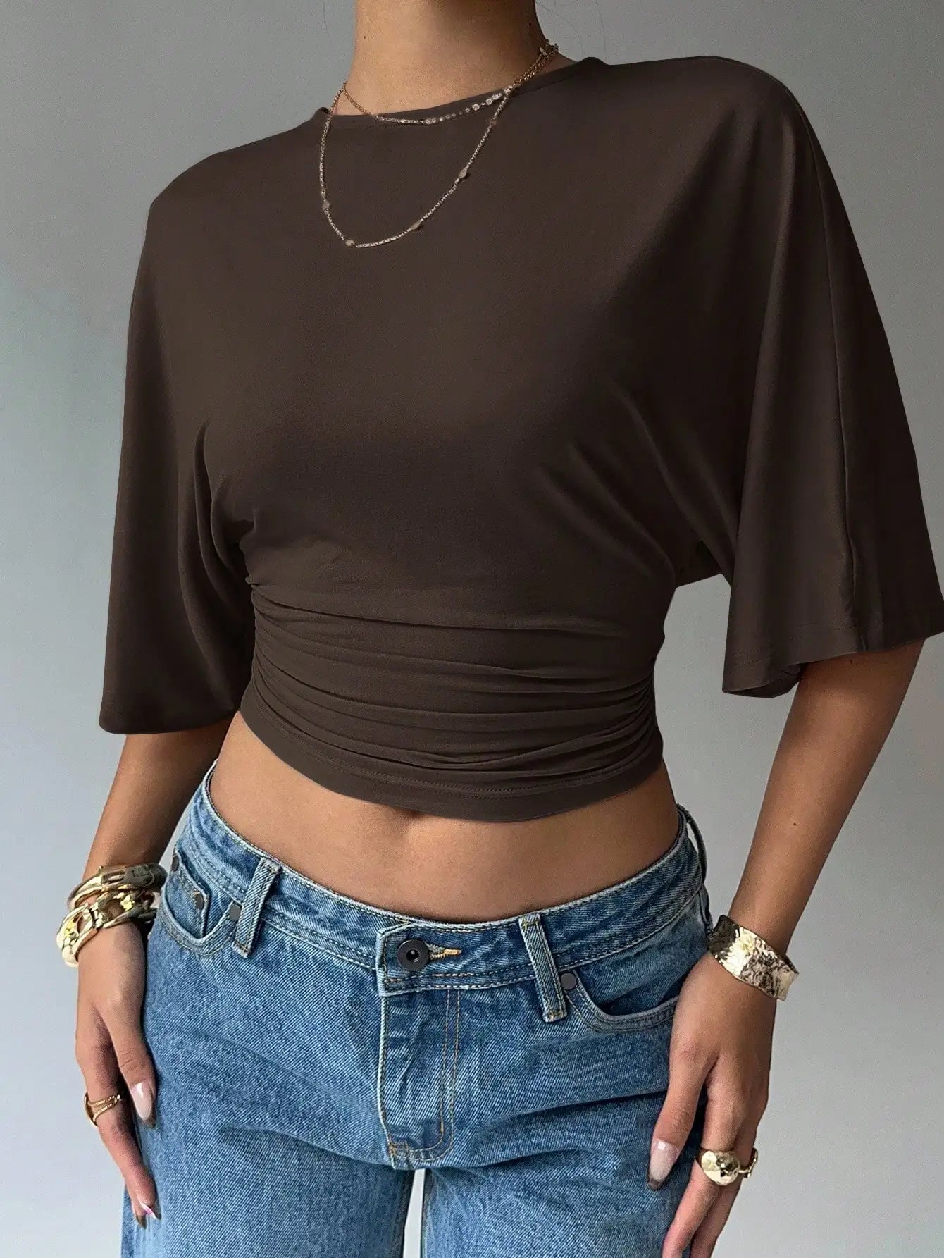 Batwing Sleeve Crop Tee with Relaxed Fit and Minimalist Casual Style