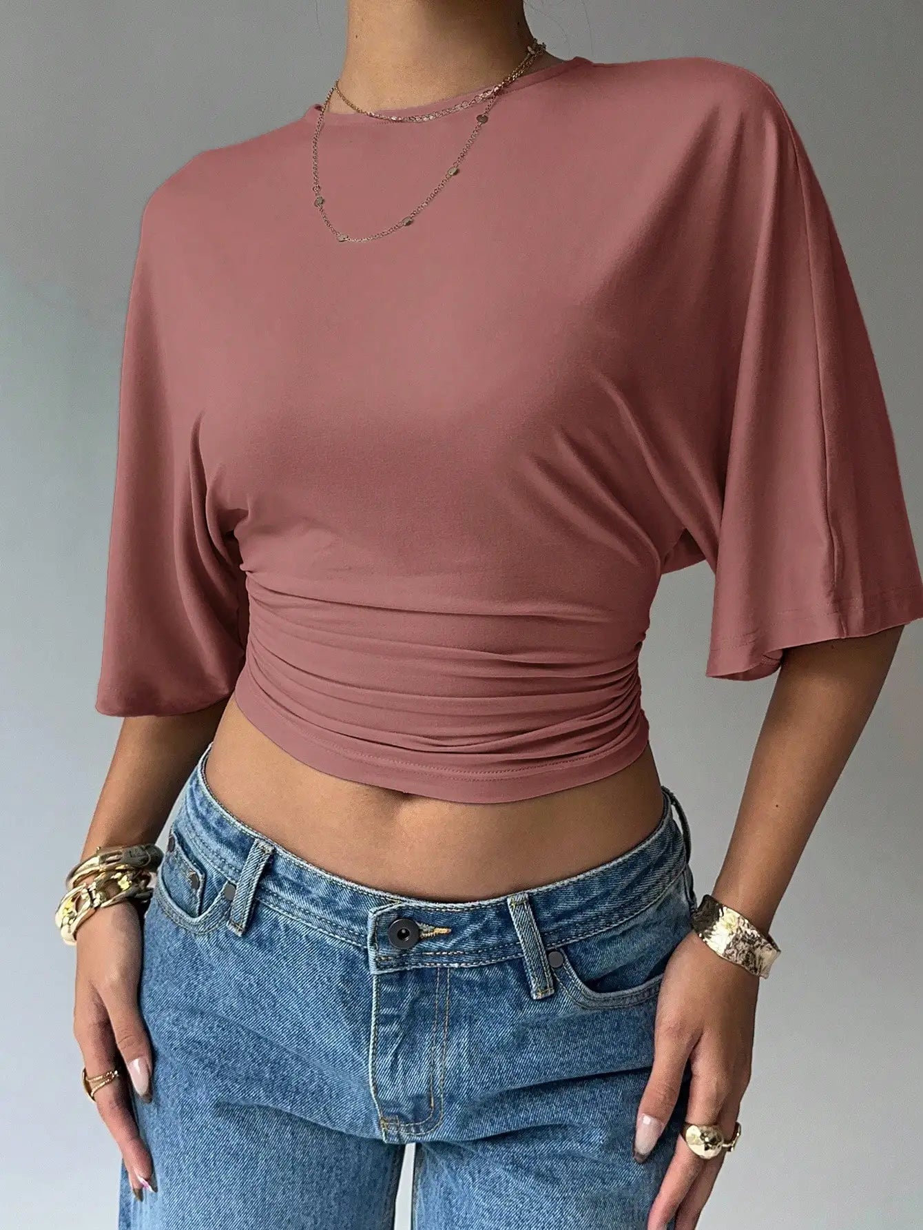 Batwing Sleeve Crop Tee with Relaxed Fit and Minimalist Casual Style