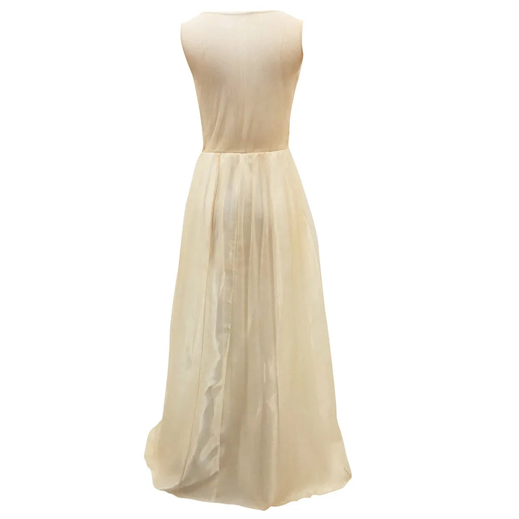 Elegant Layered Tulle Evening Gown with Gothic Princess Fashion Silhouette