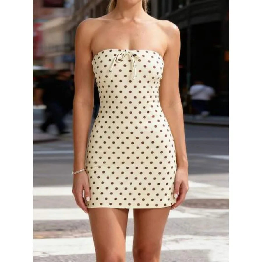 Strapless Polka Dot Mini Dress with Decorative Bow and Fitted Silhouette