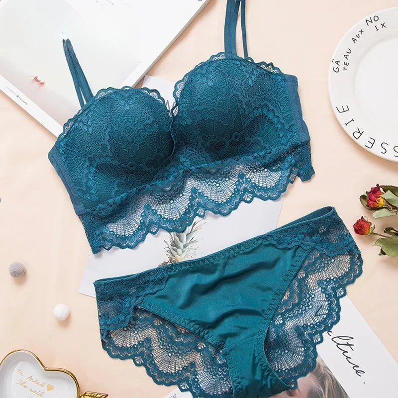 Rich Burgundy Scalloped Lace Wire-Free Push-Up Bralette Set