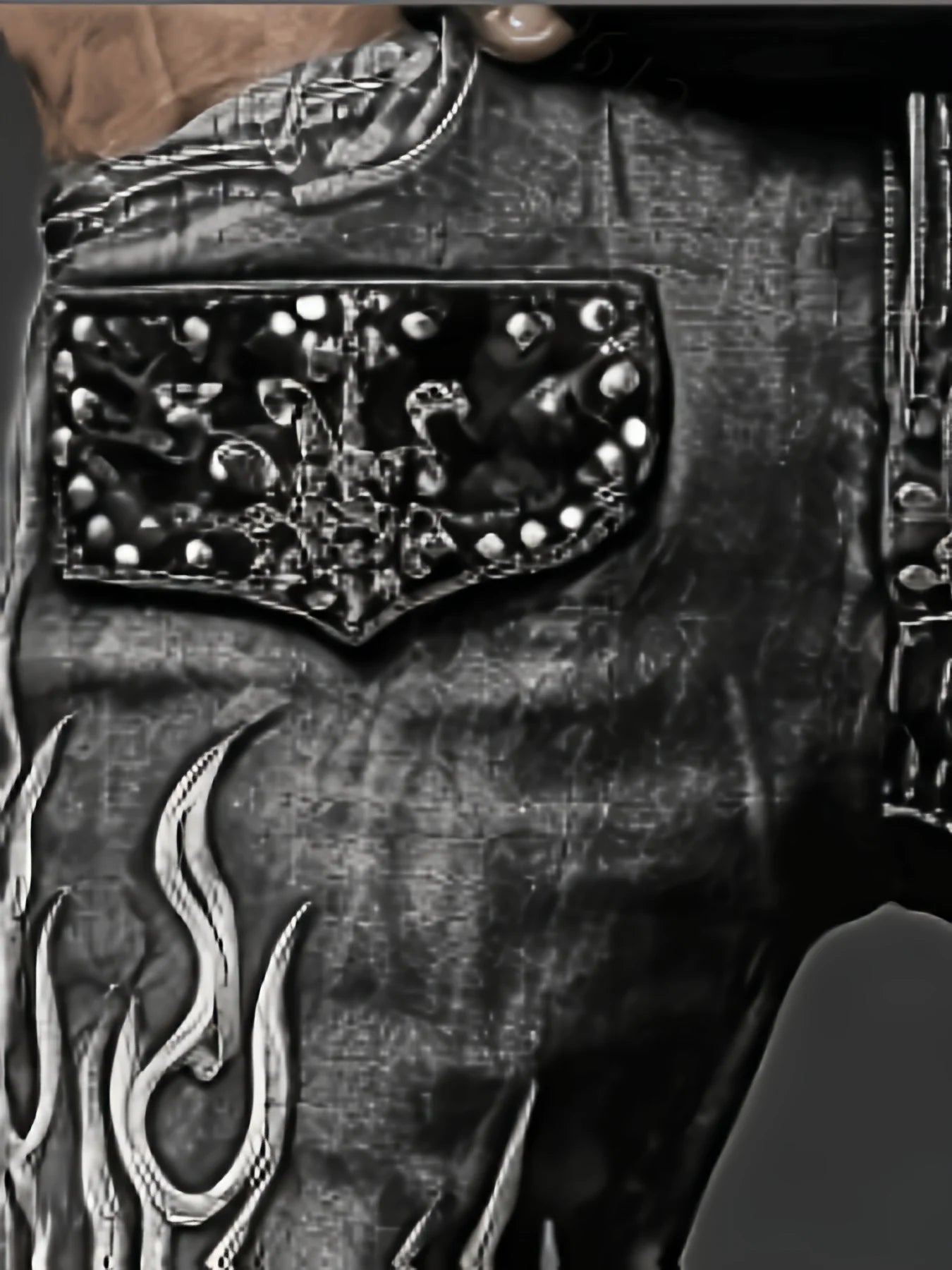 Men's Vintage Wash Loose Denim Jeans with Studded Graphic Detail High Street Fashion Style