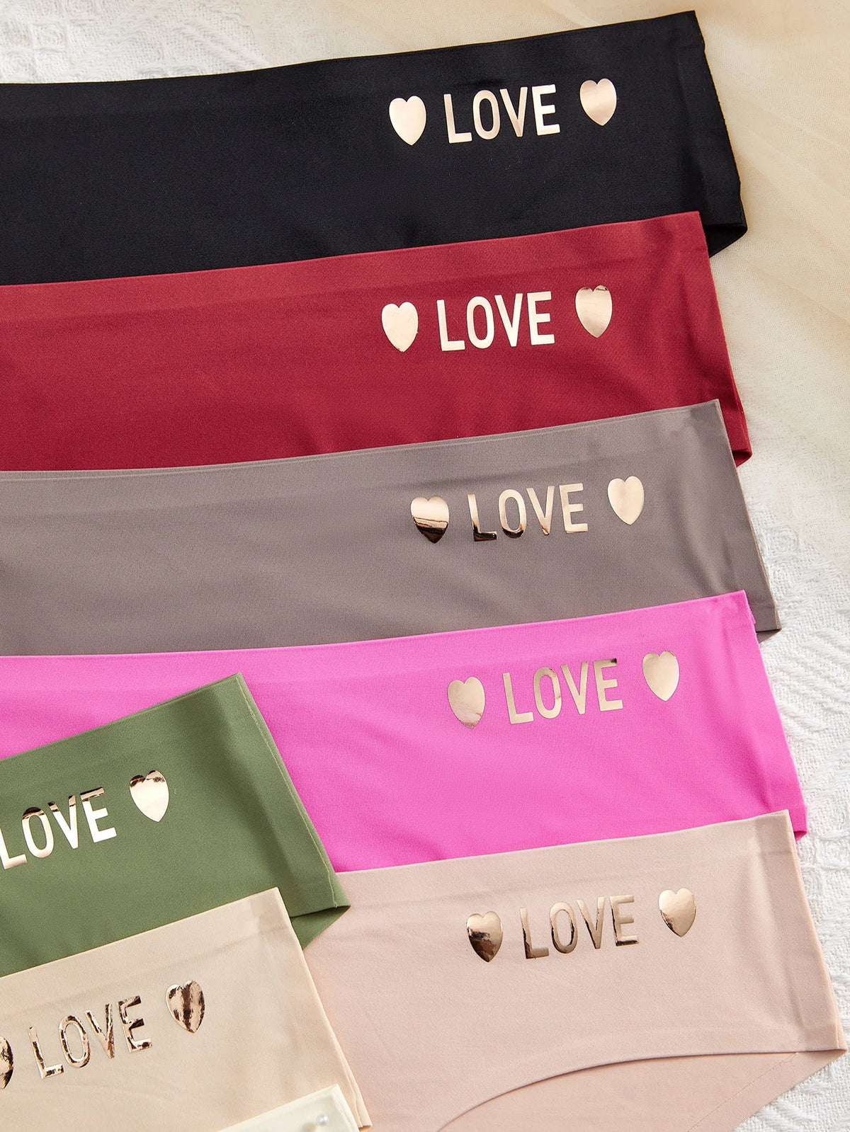 8-Piece Seamless Low-Rise Panty Set with Subtle Heart and Letter Appliqué
