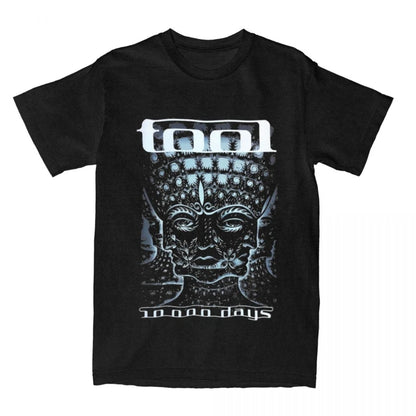 Vintage Graphic Streetwear T-Shirt with Ornamental Skull Artwork and Relaxed Fit