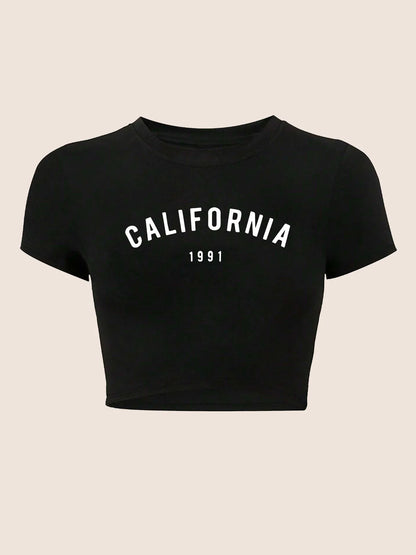 Women's Typography Graphic Crop T-Shirt for Casual Streetwear Everyday Modern Fashion Style