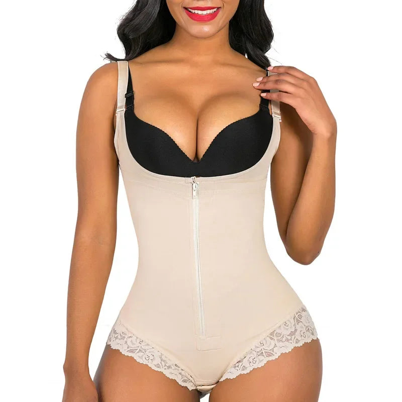 Classic Scoop Neck Smoothing Bodysuit with Delicate Lace Trim