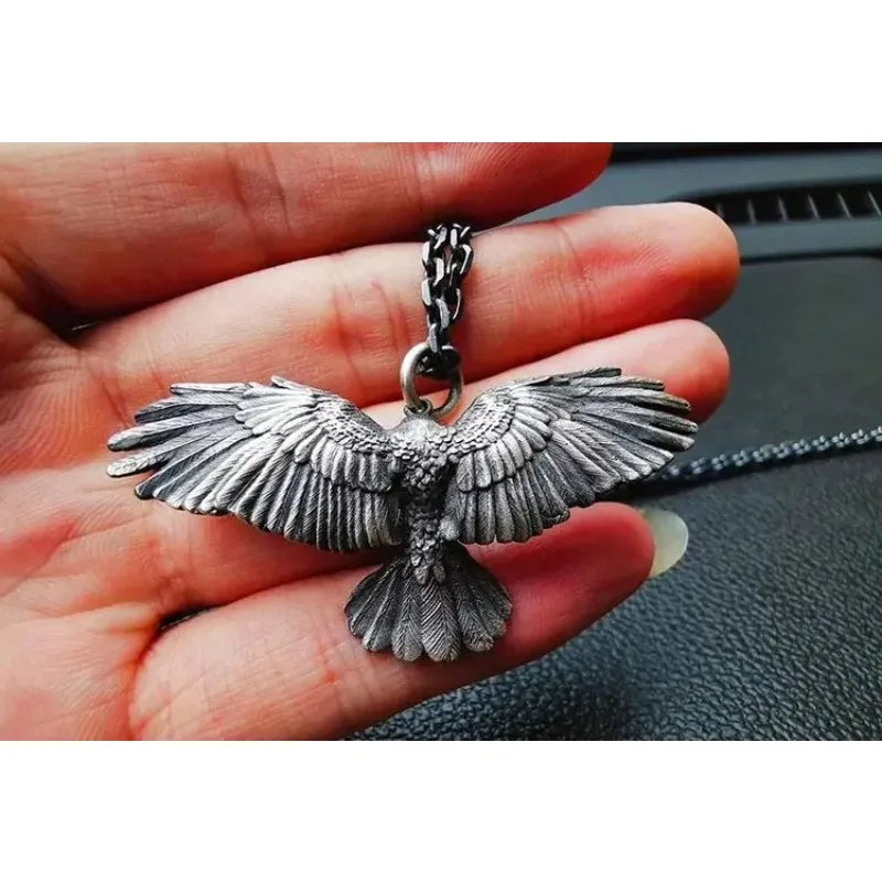 Gothic Raven Pendant Necklace for Dark Alternative Fashion