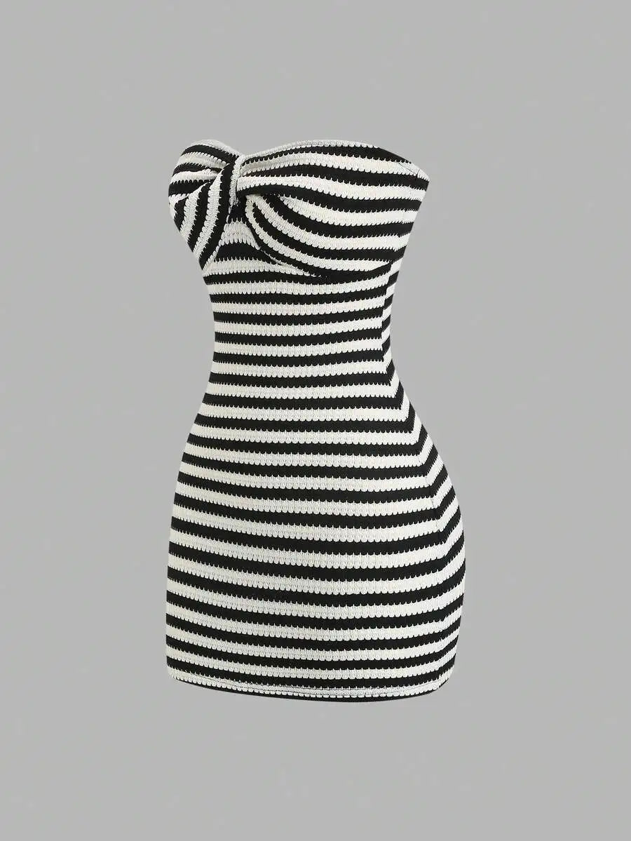 Striking Red and White Striped Strapless Bodycon Tube Dress