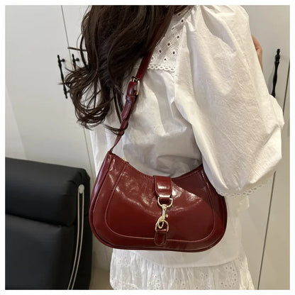Minimalist Patent Leather Baguette Shoulder Bag with Everyday Compact Design