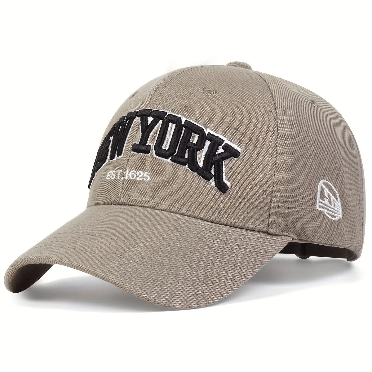 Minimalist Embroidered Baseball Cap with Adjustable Fit for Casual Everyday Streetwear Fashion Style