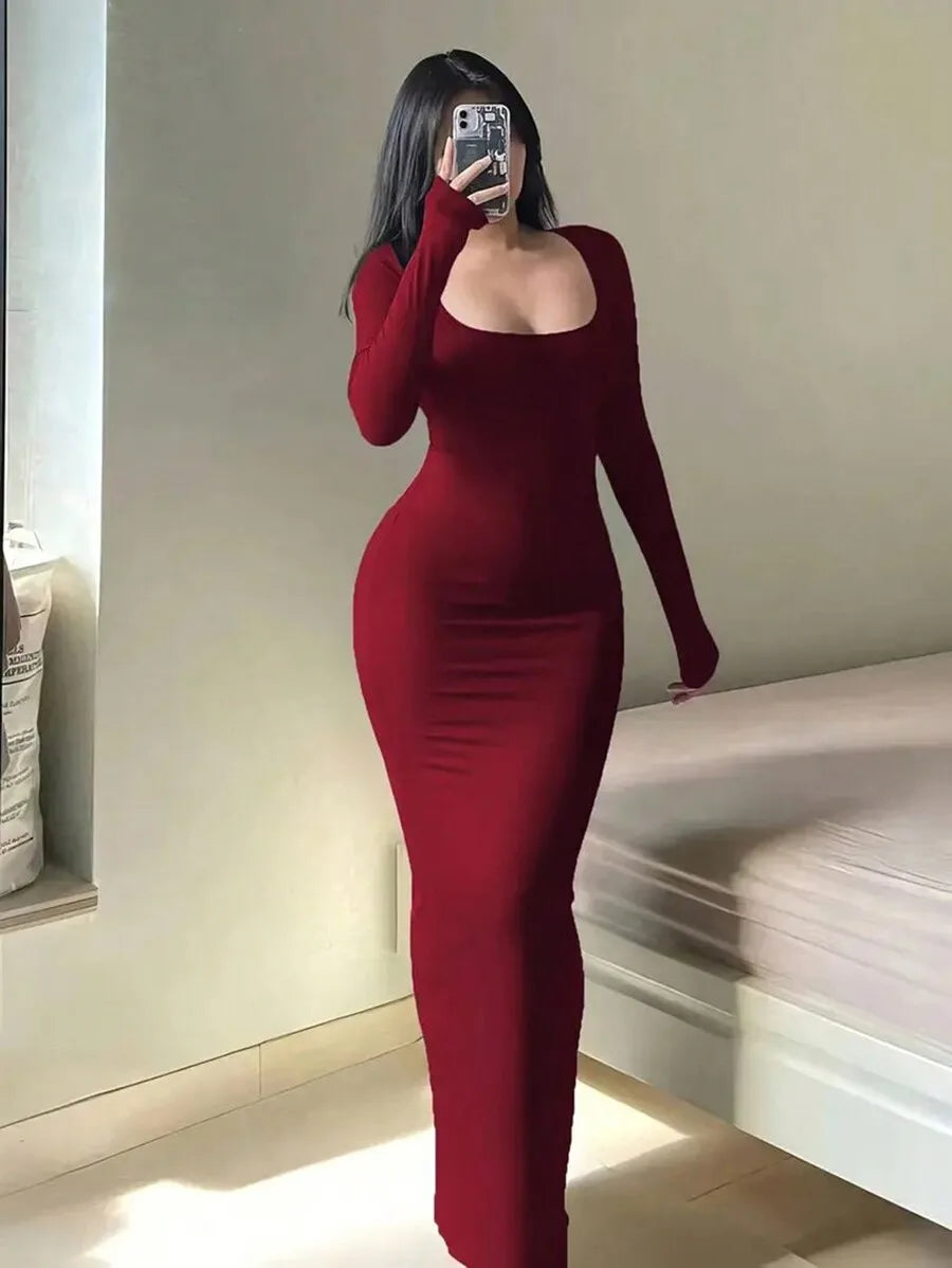 Minimalist Black Long-Sleeve Turtleneck Bodycon Dress