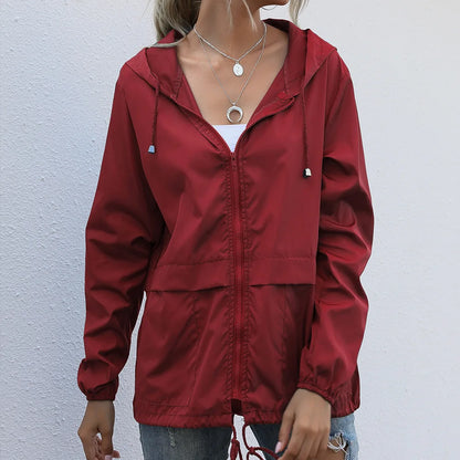 Women's Hooded Waterproof Windproof Outdoor Jacket with Lightweight Thermal Streetwear Windbreaker Design