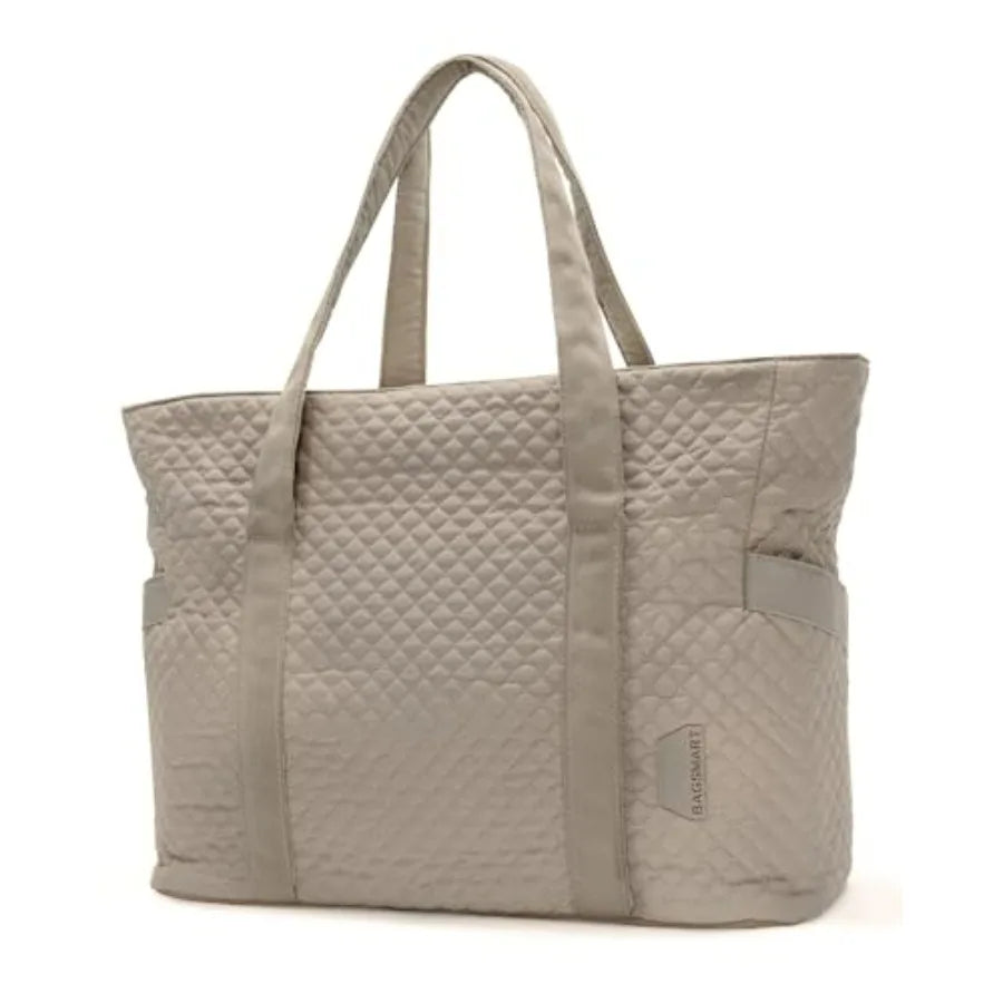 Quilted Large Capacity Tote Bag with Zip Closure and Structured Design