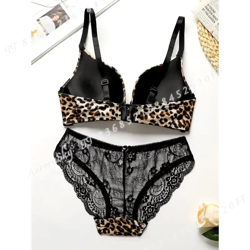 Deep Plum Smooth Contour Bra and Scalloped Lace Hipster Panty Set