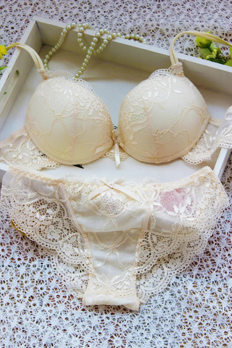 Rich Royal Blue Floral Lace Push-Up Bra and Scalloped Panty Set