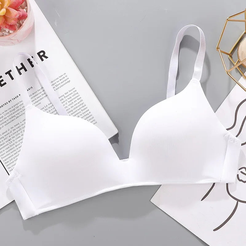 Seamless-Style Plunging V-Neck Wireless Bra with Smooth Molded Cups