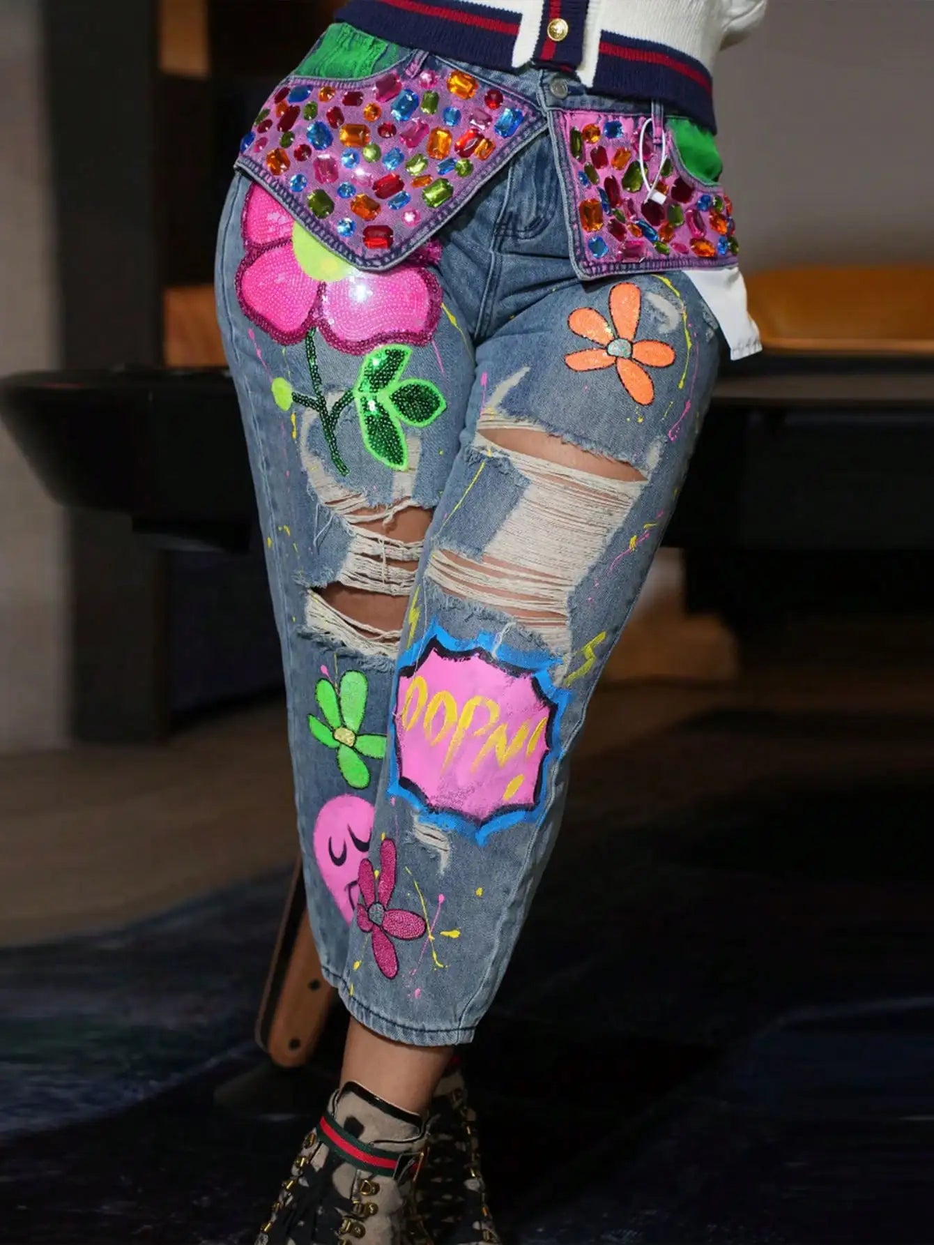 Women's Mid-Rise Distressed Wide-Leg Denim Jeans with Decorative Patchwork Streetwear Style