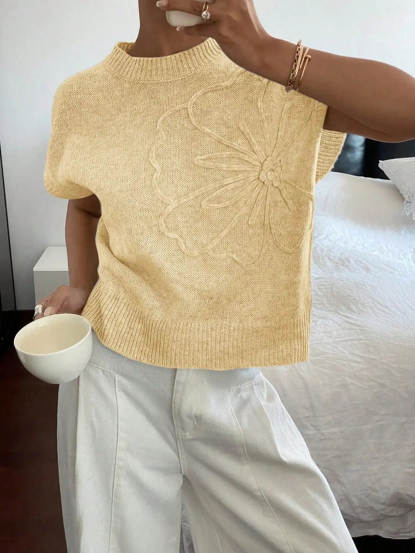 Women's Floral Crew Neck Knit Sweater with Relaxed Summer Short Sleeves