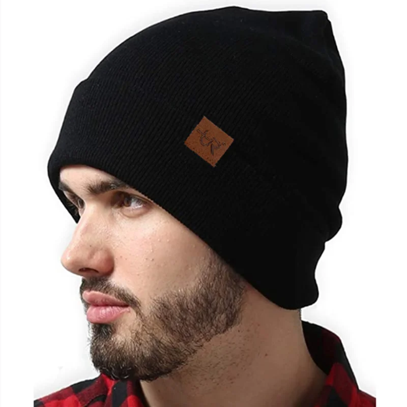 Minimalist Slouchy Acrylic Knit Beanie with Decorative Patch for Casual Streetwear Winter Fashion