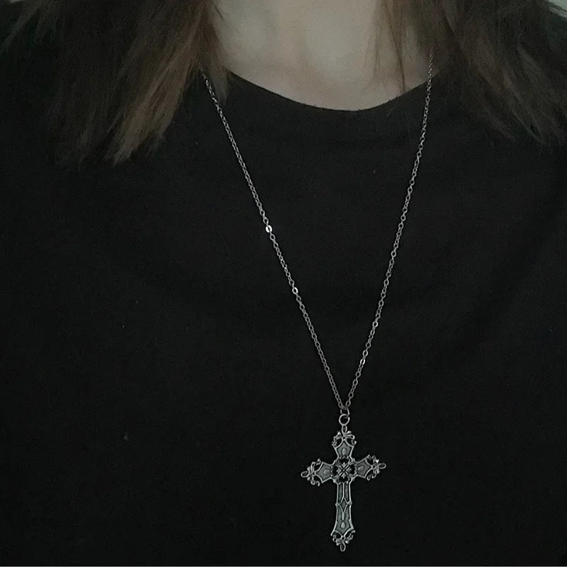 Vintage Gothic Ornate Cross Pendant Necklace for Alternative and Dark Fashion