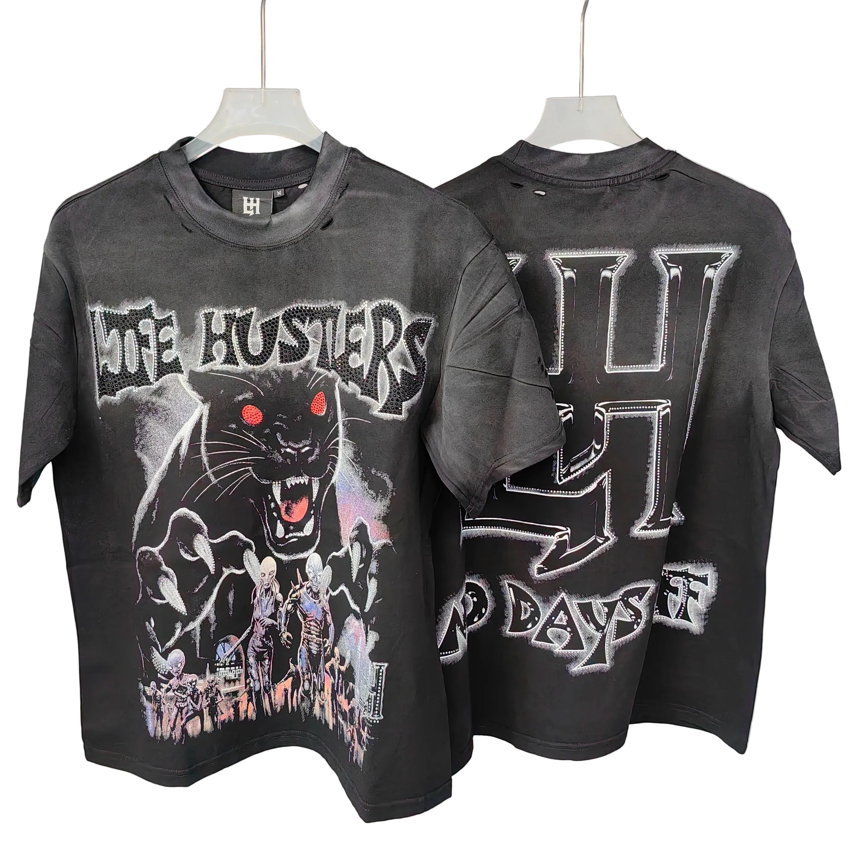 Distressed Graphic Oversized Cotton Streetwear T-Shirt with Vintage-Inspired Artwork