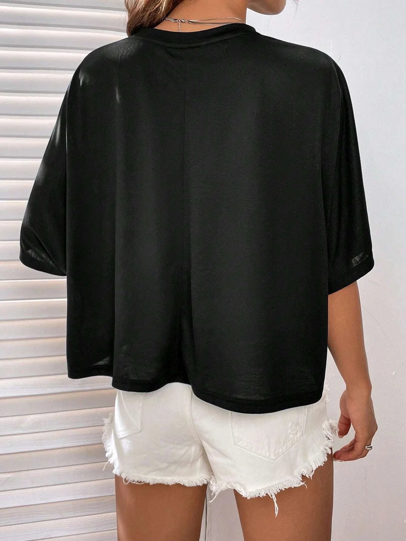Batwing Sleeve Crop Tee with Relaxed Silhouette and Casual Streetwear Style