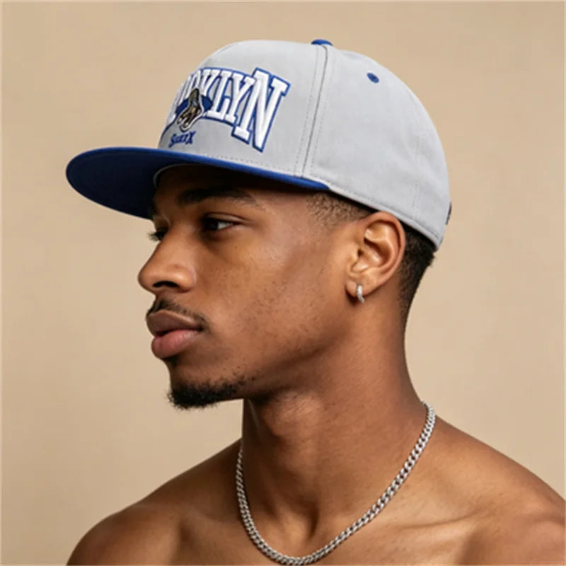 Structured Embroidered Snapback Baseball Cap with Flat Brim for Urban Streetwear Fashion Style