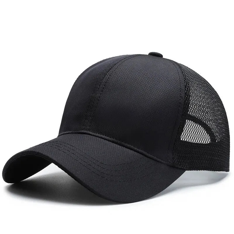 Unisex Breathable Mesh Baseball Cap with Adjustable Fit for Outdoor Sports and Everyday Wear