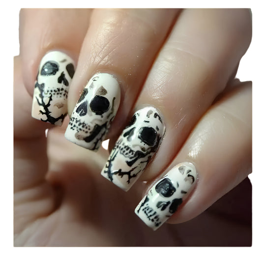 Vintage Gothic Portrait Press On Nails with Dark Alternative Art Design