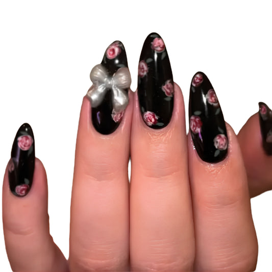 Dark Floral Gothic Press-On Nail Art Set