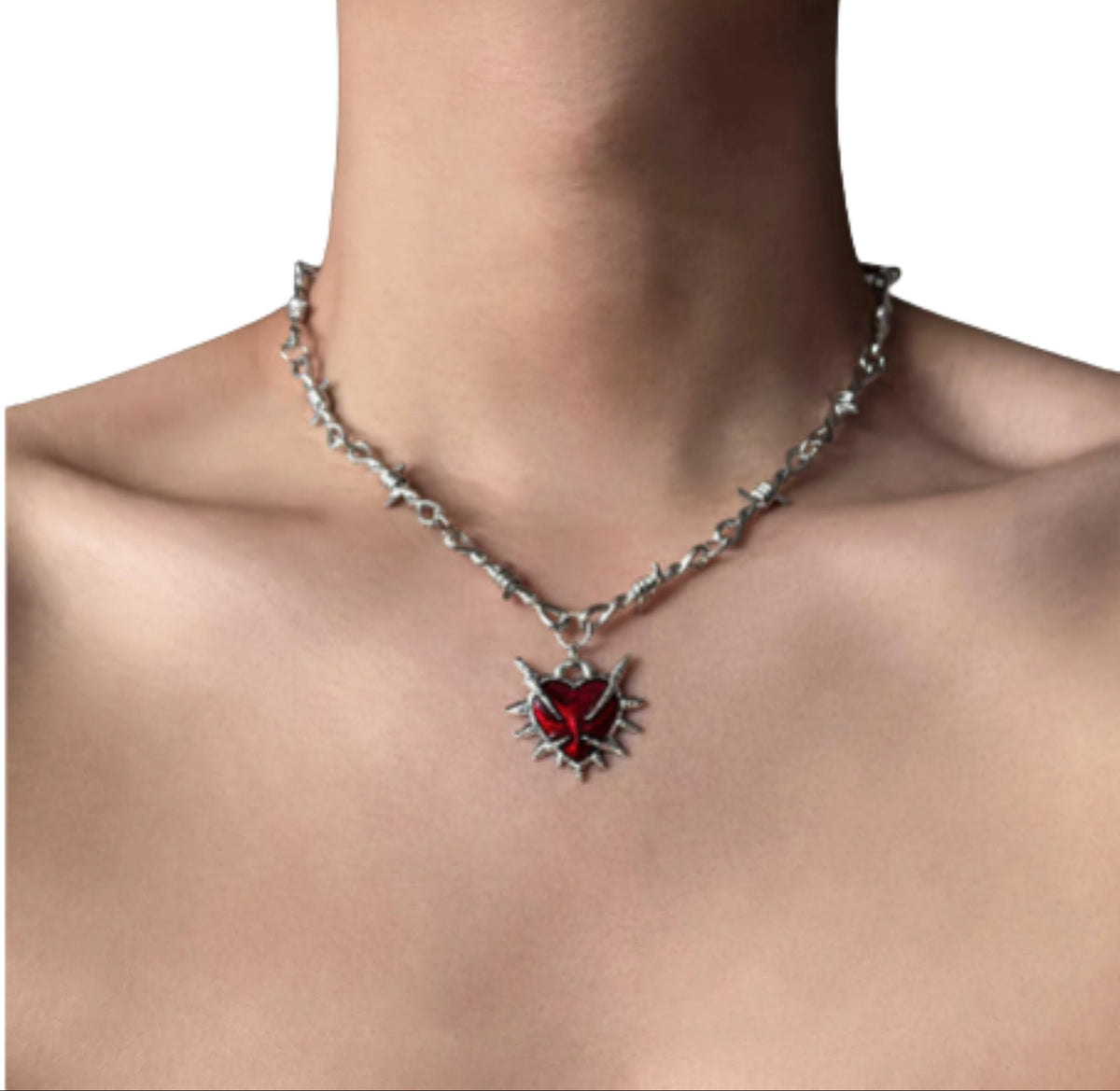 Thorn Chain Heart Pendant Necklace for Gothic Y2K and Grunge Styling