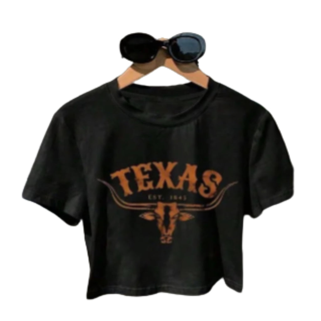 Western Graphic Crop Tee with Vintage Inspired Artwork and Slim Fit