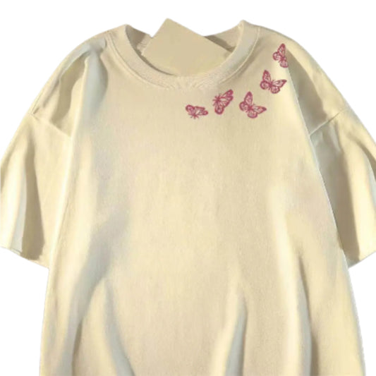 Minimalist Streetwear Cotton T-Shirt with Delicate Graphic Detail and Contemporary Casual Fit